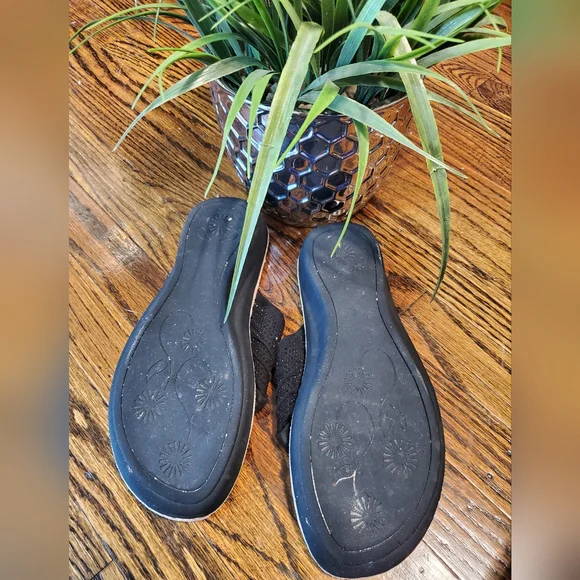 Cliffs By White Mountain Calvert Black  Sandal - Picture 6 of 7